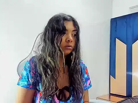 Darlys69x online show from September 2025 03:52:01 AM