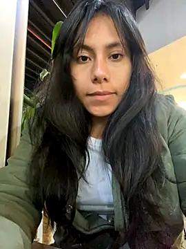 Lili pinkyyy online show from October 2025 11:33:01 PM