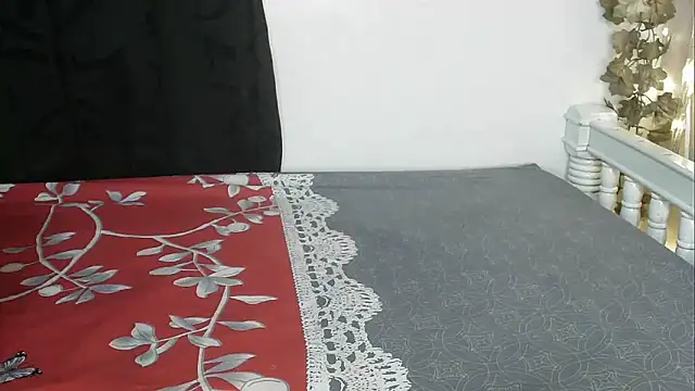 Snapshot of angelainparis28 chatting on September 2025 06:29:02 AM angelainparis28 online show from September 2025 06:29:02 AM