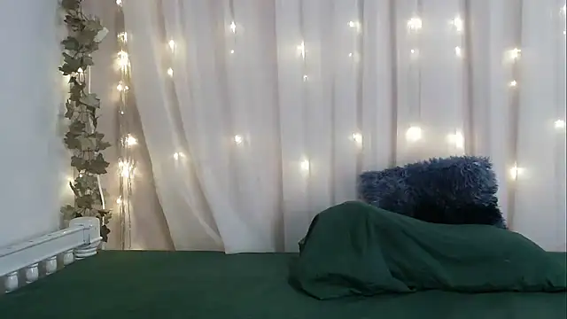 Snapshot of angelainparis28 chatting on October 2025 04:55:01 AM angelainparis28 online show from October 2025 04:55:01 AM