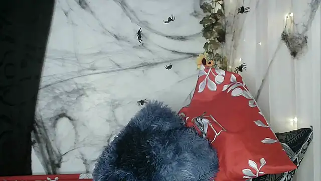 Snapshot of angelainparis28 chatting on October 2025 05:18:01 AM angelainparis28 online show from October 2025 05:18:01 AM