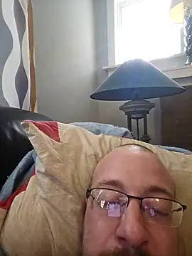 Snapshot of MEAT4urGRILL chatting on February 2025 07:59:02 PM MEAT4urGRILL online show from February 2025 07:59:02 PM