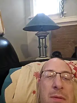 Snapshot of MEAT4urGRILL chatting on February 2025 08:44:02 PM MEAT4urGRILL online show from February 2025 08:44:02 PM