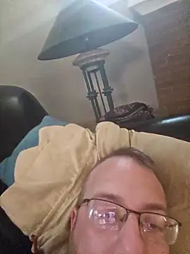 Snapshot of MEAT4urGRILL chatting on October 2025 09:14:02 PM MEAT4urGRILL online show from October 2025 09:14:02 PM