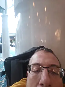 Snapshot of MEAT4urGRILL chatting on November 2025 06:06:01 PM MEAT4urGRILL online show from November 2025 06:06:01 PM