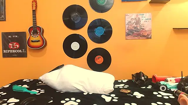 Snapshot of meisevil77 chatting on October 2025 03:04:01 AM meisevil77 online show from October 2025 03:04:01 AM