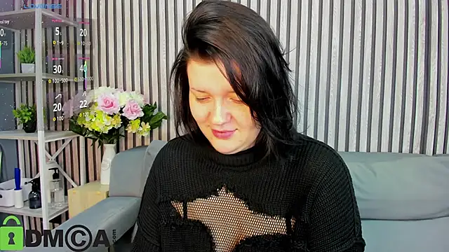 Michele Greenn online show from October 2025 01:09:01 AM