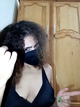 Snapshot of ghadiraa chatting on November 2025 01:50:02 AM ghadiraa online show from November 2025 01:50:02 AM