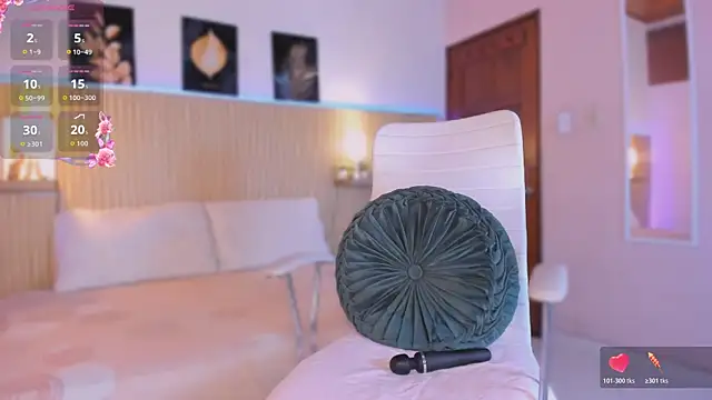 Snapshot of Sirenita_petitexoxo chatting on November 2025 10:47:01 AM Sirenita petitexoxo online show from November 2025 10:47:01 AM