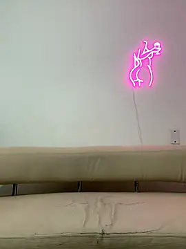 Snapshot of mia_everly chatting on October 2025 12:41:02 AM mia everly online show from October 2025 12:41:02 AM