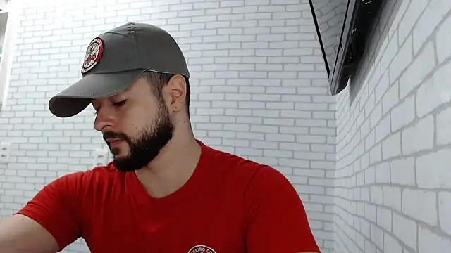 Snapshot of BombeiroHotx chatting on September 2025 10:56:02 PM BombeiroHotx online show from September 2025 10:56:02 PM