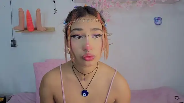 Snapshot of zoelight18 chatting on October 2025 06:02:01 PM zoelight18 online show from October 2025 06:02:01 PM