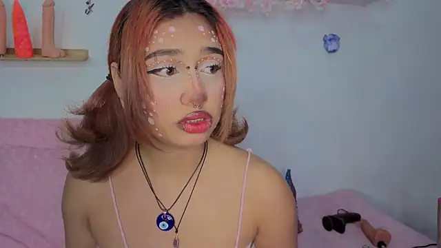 Snapshot of zoelight18 chatting on October 2025 09:26:02 AM zoelight18 online show from October 2025 09:26:02 AM