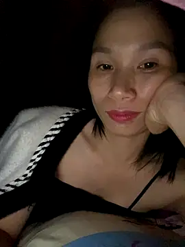 Snapshot of MinHiNi chatting on November 2025 03:11:01 PM MinHiNi online show from November 2025 03:11:01 PM