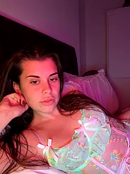 Snapshot of AlitaNova chatting on October 2025 11:13:02 PM AlitaNova online show from October 2025 11:13:02 PM