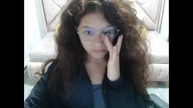 Velvet Moon V online show from October 2025 01:25:01 PM