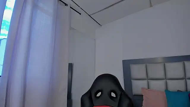 abbysmiths online show from September 2025 05:13:01 PM