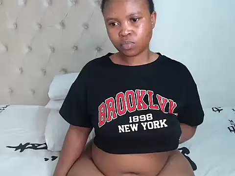 Lolly Ramochele online show from October 2025 08:29:01 PM