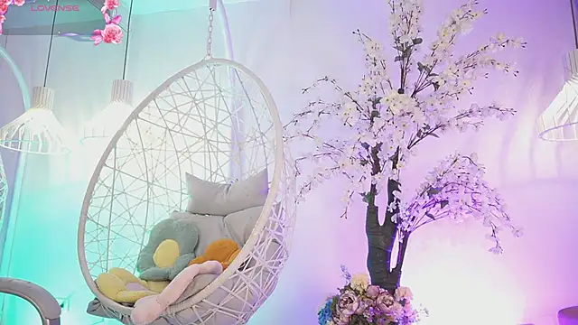 Snapshot of JadeSummerr chatting on September 2025 11:37:01 AM JadeSummerr online show from September 2025 11:37:01 AM