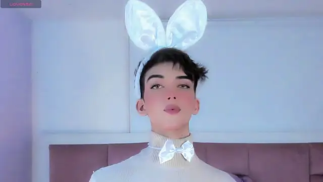 Baby FenixTS online show from October 2025 06:28:02 AM