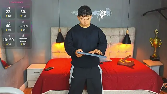 Horny nick18 online show from October 2025 10:35:01 AM