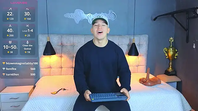 Horny nick18 online show from October 2025 12:26:01 PM