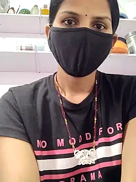 poojam93 online show from September 2025 01:32:02 AM