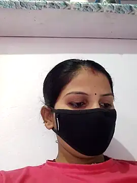 poojam93 online show from November 2025 01:41:01 AM