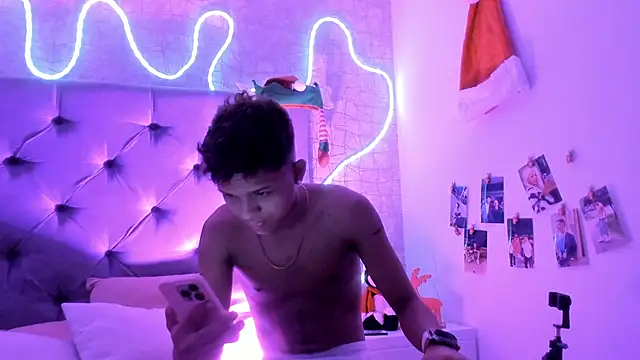 Snapshot of Lucien_Gray_ chatting on December 2025 06:55:02 AM Lucien Gray online show from December 2025 06:55:02 AM