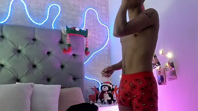 Snapshot of Lucien_Gray_ chatting on December 2025 08:16:02 PM Lucien Gray online show from December 2025 08:16:02 PM