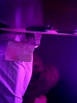 Snapshot of sarahkat86 chatting on October 2025 04:08:02 AM sarahkat86 online show from October 2025 04:08:02 AM