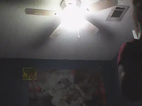 Snapshot of sarahkat86 chatting on October 2025 12:56:02 AM sarahkat86 online show from October 2025 12:56:02 AM