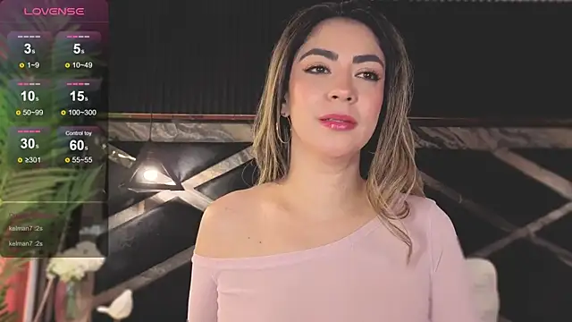 Snapshot of CristalHeart_ chatting on October 2025 12:01:02 PM CristalHeart online show from October 2025 12:01:02 PM