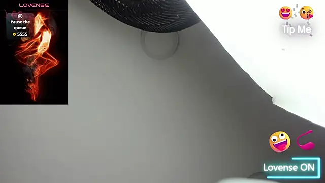 Snapshot of sweet__vanessa1 chatting on September 2025 03:33:02 AM sweet vanessa1 online show from September 2025 03:33:02 AM