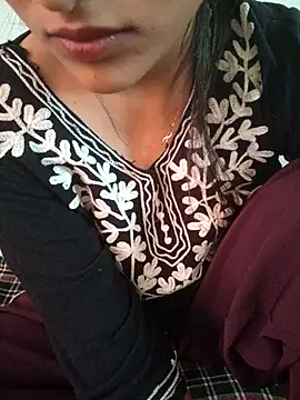 Snapshot of Neha_Tyagi chatting on November 2025 05:20:01 AM Neha Tyagi online show from November 2025 05:20:01 AM