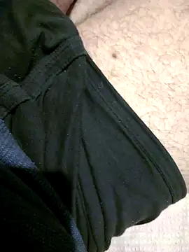 Snapshot of bullut06 chatting on October 2025 04:13:01 AM bullut06 online show from October 2025 04:13:01 AM