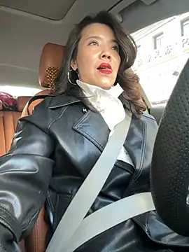 Snapshot of anna_yngs chatting on November 2025 07:54:01 AM anna yngs online show from November 2025 07:54:01 AM