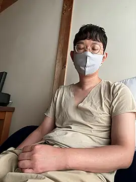 Snapshot of tom19899q chatting on September 2025 07:21:02 AM tom19899q online show from September 2025 07:21:02 AM