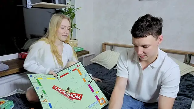 Snapshot of Emily0303 chatting on October 2025 03:53:01 PM Emily0303 online show from October 2025 03:53:01 PM