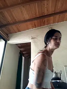 Akasha001 online show from September 2025 06:18:02 PM