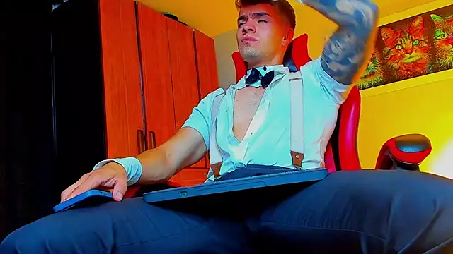 ALPHA DOMINUS  online show from October 2025 12:19:01 AM