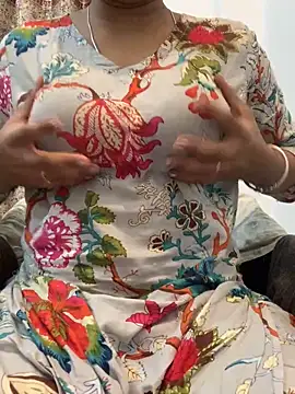 Snapshot of misharani00 chatting on October 2025 02:40:01 PM misharani00 online show from October 2025 02:40:01 PM