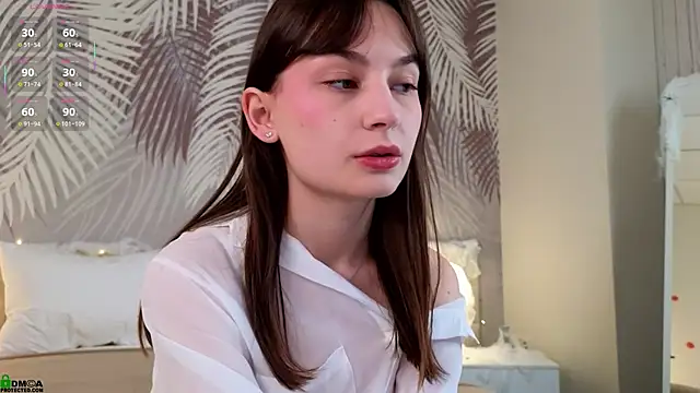 Snapshot of LolaPrise chatting on October 2025 01:50:02 AM LolaPrise online show from October 2025 01:50:02 AM