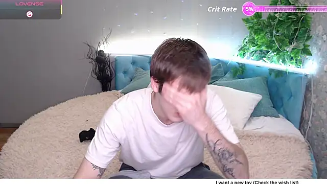 KiskaKurt online show from September 2025 08:12:02 PM