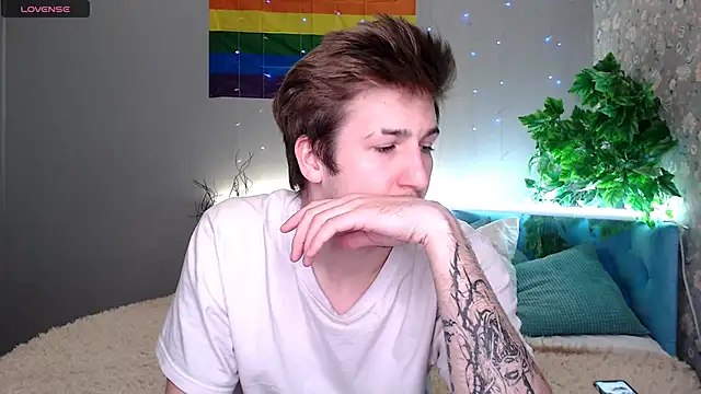 KiskaKurt online show from September 2025 12:05:01 AM