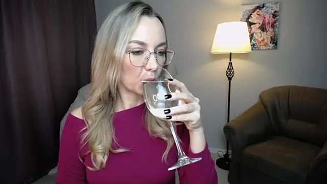 Snapshot of Ava_Elior chatting on October 2025 10:38:02 AM Ava Elior online show from October 2025 10:38:02 AM