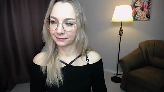 Snapshot of Ava_Elior chatting on November 2025 05:50:01 AM Ava Elior online show from November 2025 05:50:01 AM