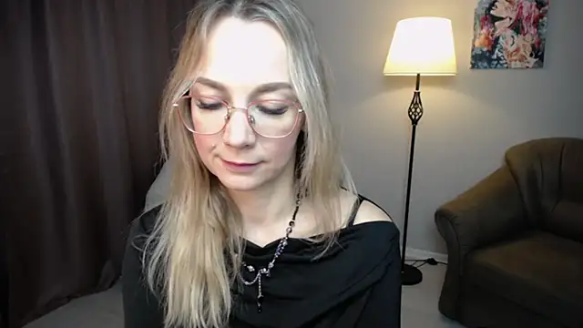 Snapshot of Ava_Elior chatting on November 2025 11:10:01 AM Ava Elior online show from November 2025 11:10:01 AM