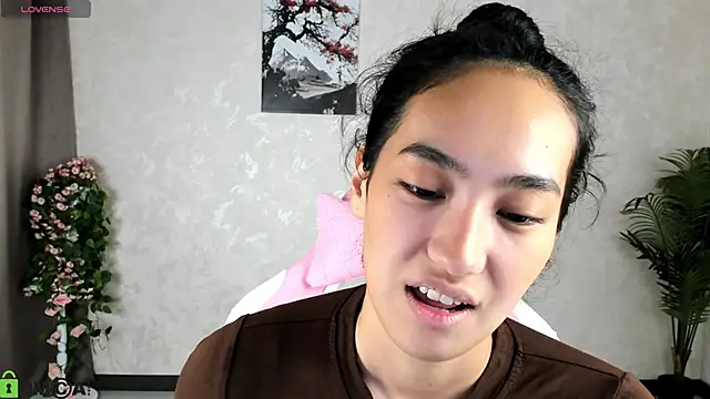 FlirtyAura online show from November 2025 03:52:02 AM