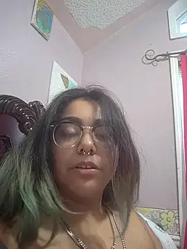 Snapshot of Lovelyrainn chatting on October 2025 11:20:01 PM Lovelyrainn online show from October 2025 11:20:01 PM